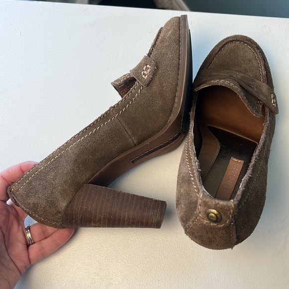 Calvin Klein heels - Picture 5 of 8